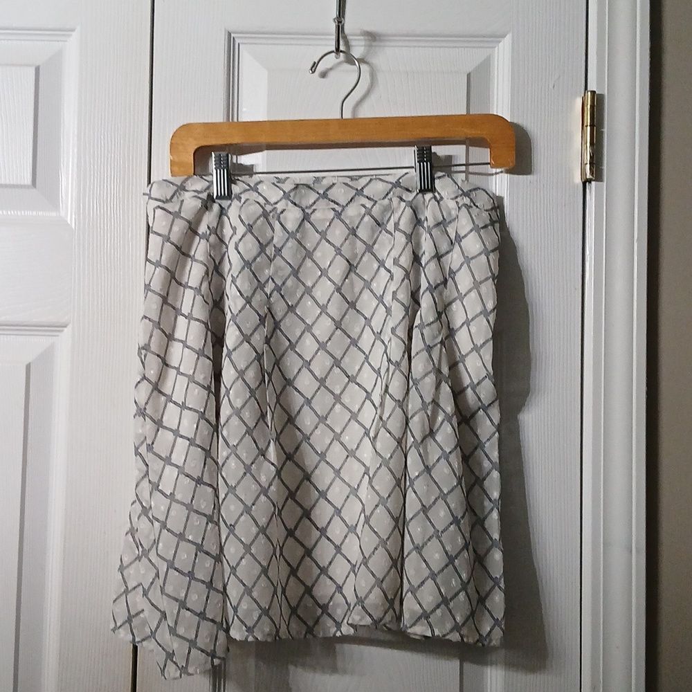 Banana Republic Factory  Skirt Mini  White Blue Pattern Lined Sz 8 NWOT